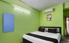Oyo 71906 Grand Hotel And Lodge