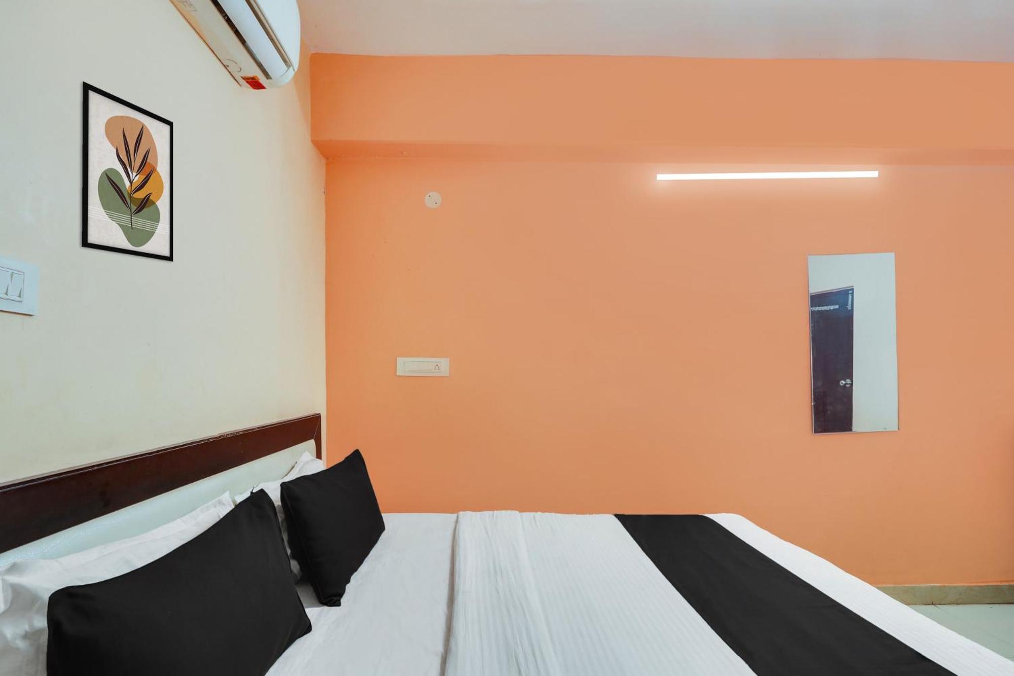 Hotel O Grand Hotel And Lodge Sangareddy Exterior photo